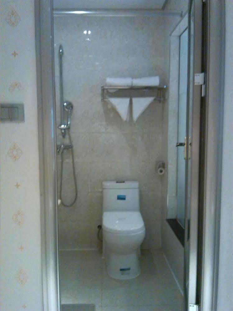 Longwang Business Hotel Liuzhou Eksteriør billede